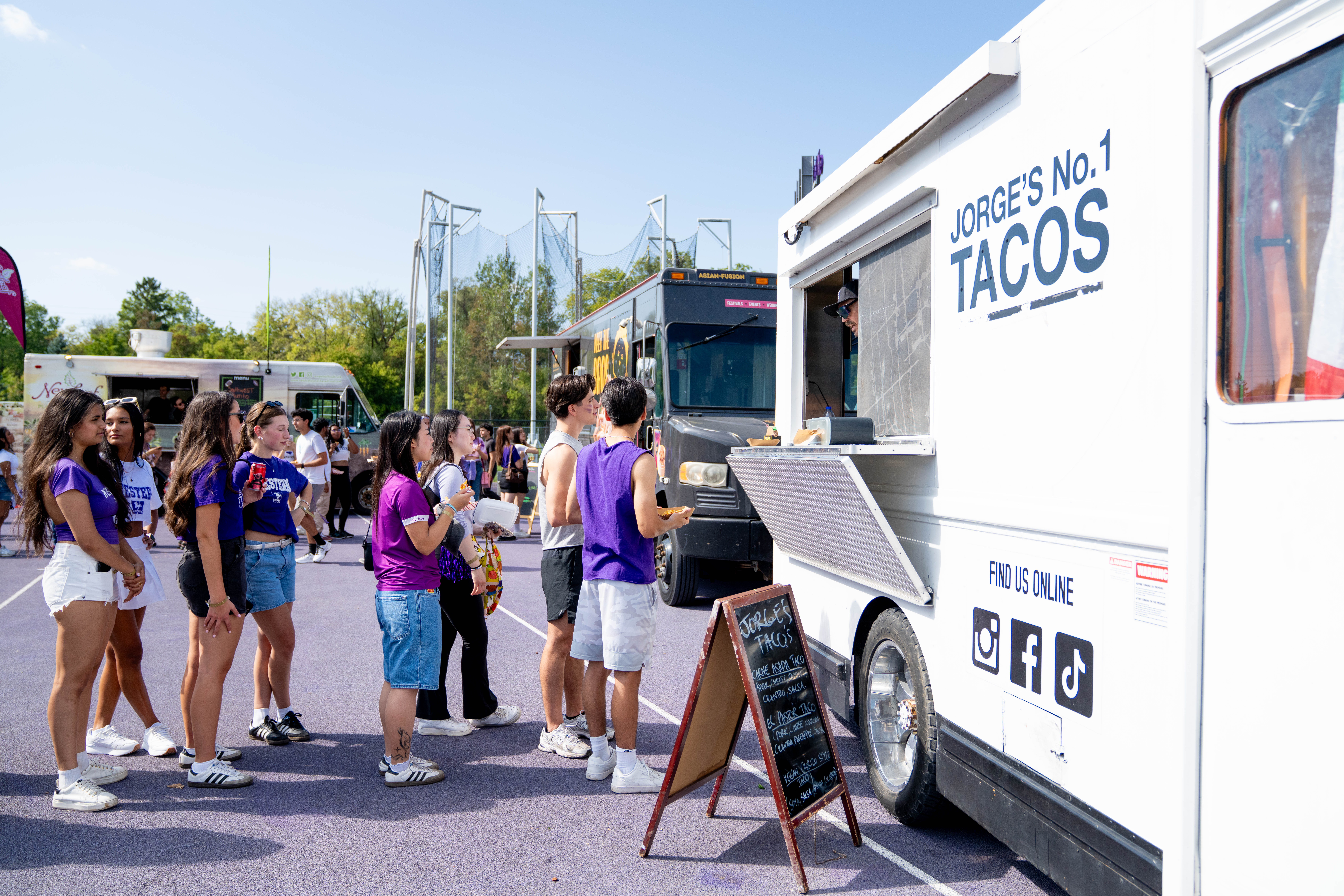 A line of people at a Jorge's No. 1 Tacos truck